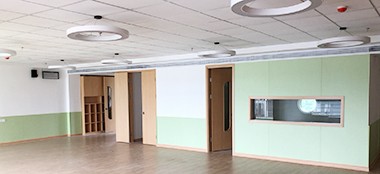 学校教室抗菌防撞板：防学生碰撞，抑菌设计减少细菌