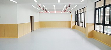 预算有限？高性价比医用墙裙价格区间及选购技巧